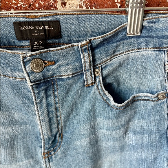 Banana Republic distressed skinny jeans - Picture 2 of 5
